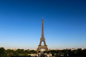 agatravel_ eifell_tower