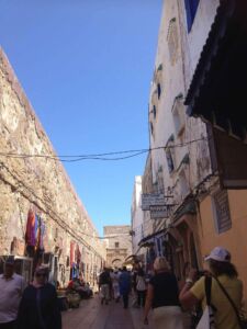 agatravel_morocco_souk_daytime